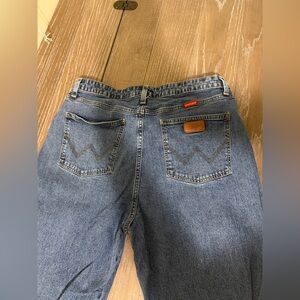 Wrangler Women's Y2K Straight Leg Boot Cut Jeans size 13/32.